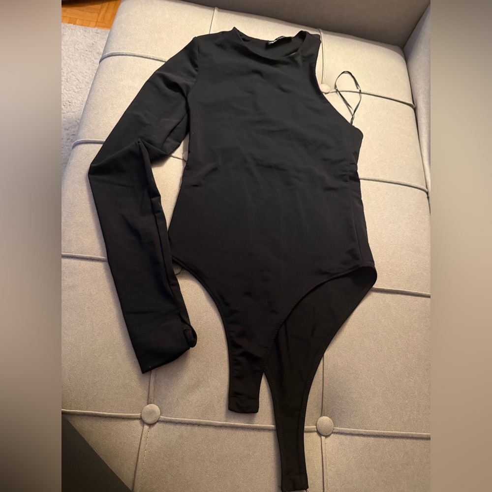 Zara Black One-Shoulder Bodysuit